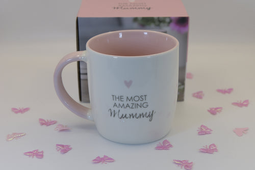 Celebrate the amazing mum in your life with this heartfelt ceramic mug. Featuring the sweet sentiment 'The Most Amazing Mummy,' it's the perfect way to show appreciation every single day. 